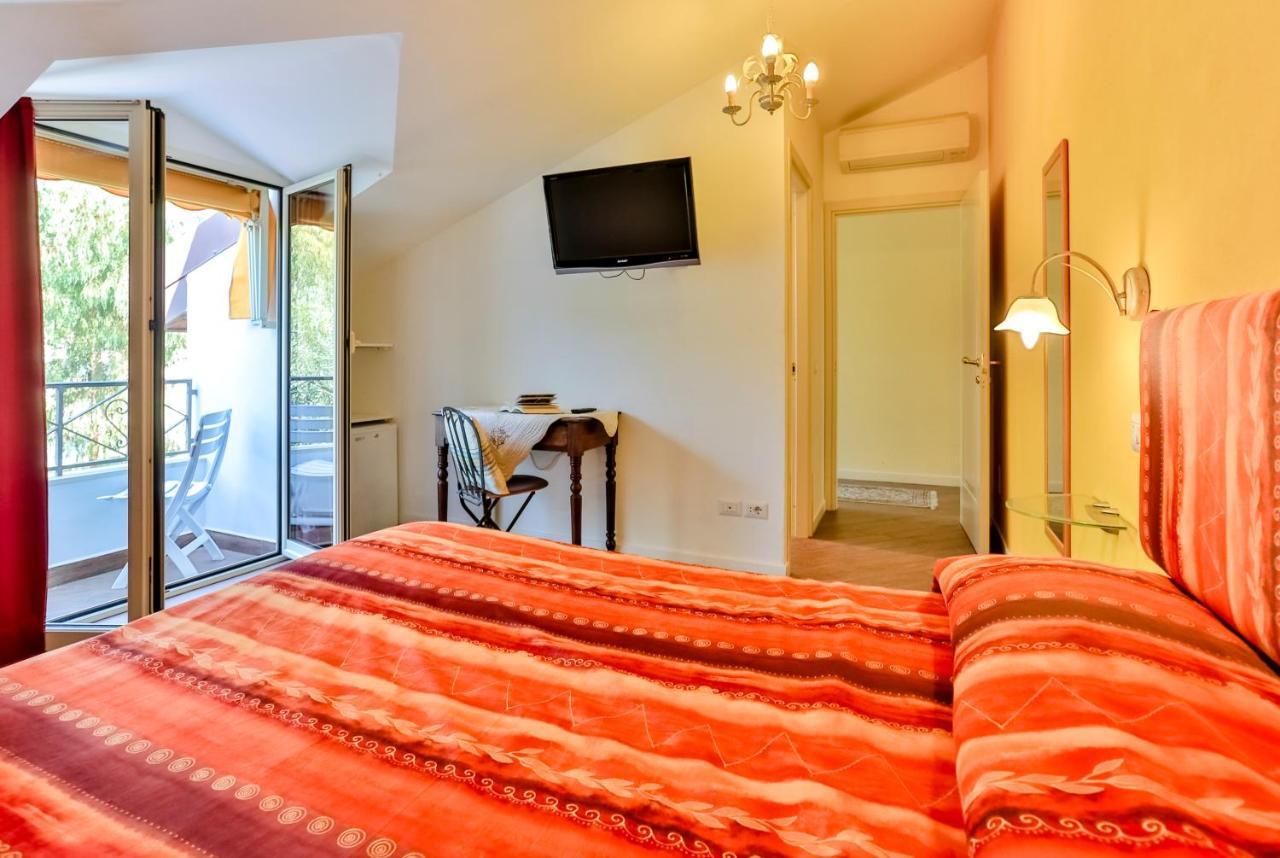 Casa Di Rossana Bed&Breakfast ซานเรโม ภายนอก รูปภาพ
